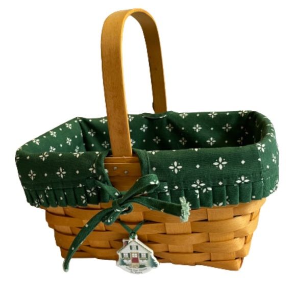 Vintage Longaberger rectangle basket with fabric liner & hang tag - Picture 6 of 6